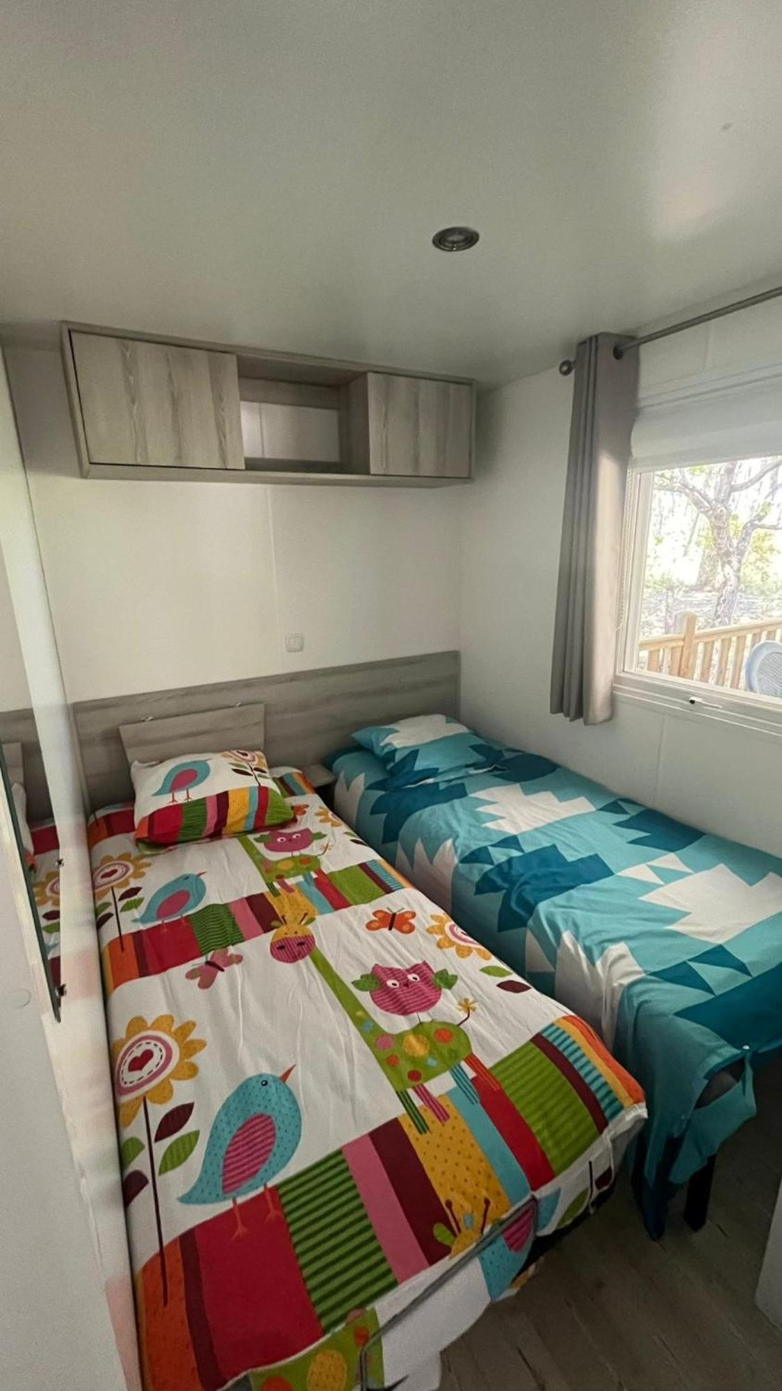Sbvacances Mobil Home 3Ch 2Sdb Sur Magnifique Emplacement Avec Vue Sur La Foret Des Landes Saint-Julien-en-Born Exterior photo