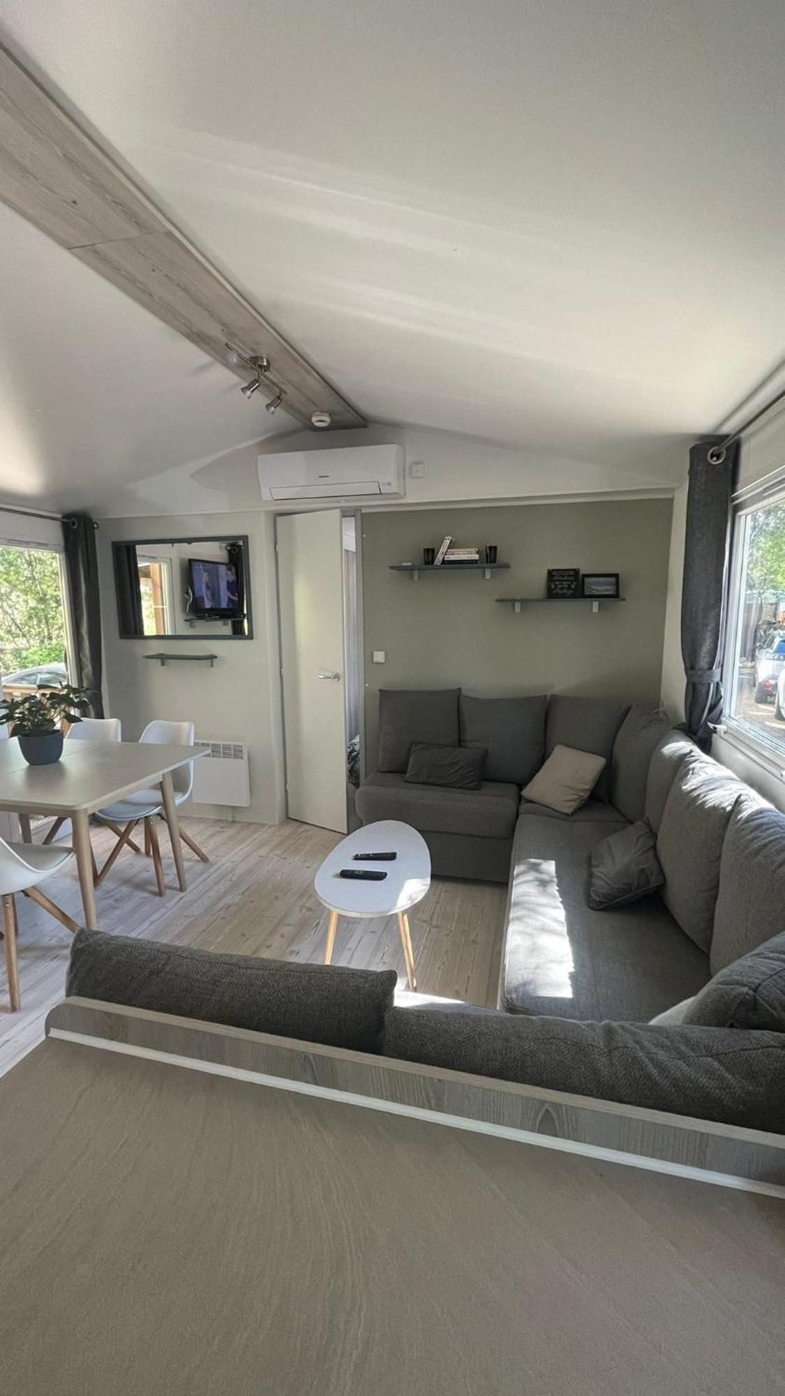 Sbvacances Mobil Home 3Ch 2Sdb Sur Magnifique Emplacement Avec Vue Sur La Foret Des Landes Saint-Julien-en-Born Exterior photo